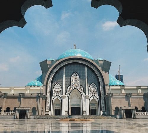 Urgensi Tulisan, Alat Tulis dan Penulis dalam Peradaban