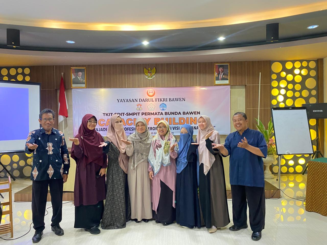 Guru SMP IT Darul Fikri Bawen Ikuti Capacity Building Dua Hari Berorientasi Visi dan Mutu