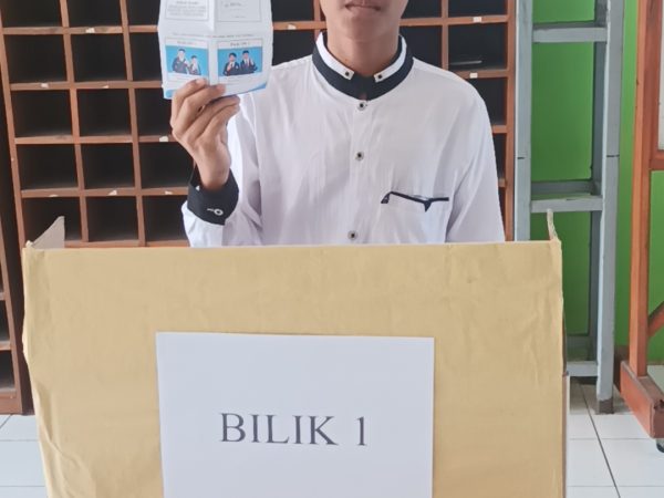 SMP IT Darul Fikri Bawen Gelar Pemilihan Ketua OSIS, Menyiapkan Pemimpin Qur'ani yang Siap Mengabdi untuk Umat