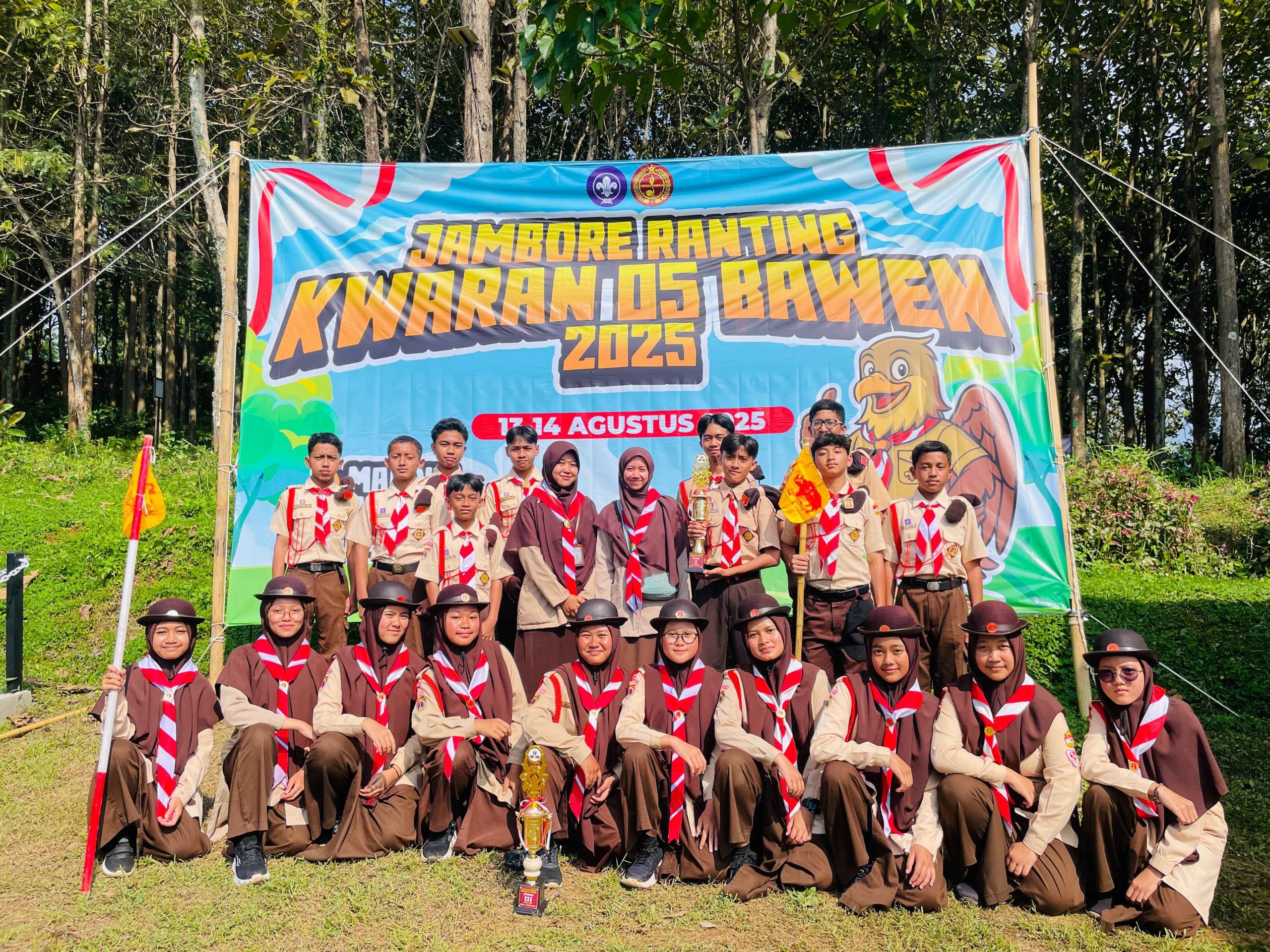 Penggalang Putera SMP IT Darul Fikri Borong Juara Umum Jambore Bawen 2025