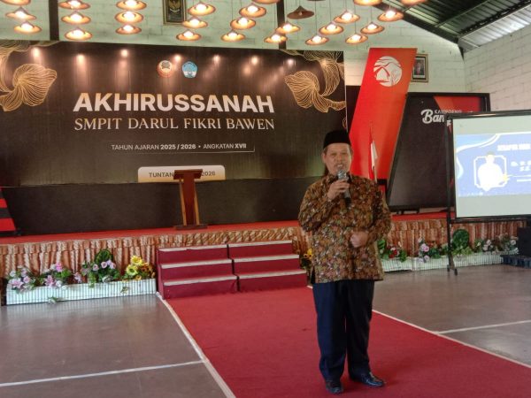 Akhirussanah SMP IT Darul Fikri Bawen Tumpahkan Haru & Prestasi di Banyumili Resort