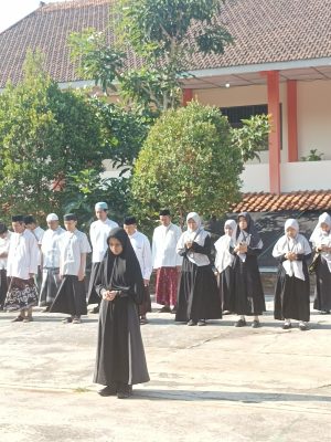 Hari Santri Nasional 2026 “Menyambung Juang, Merengkuh Masa Depan”