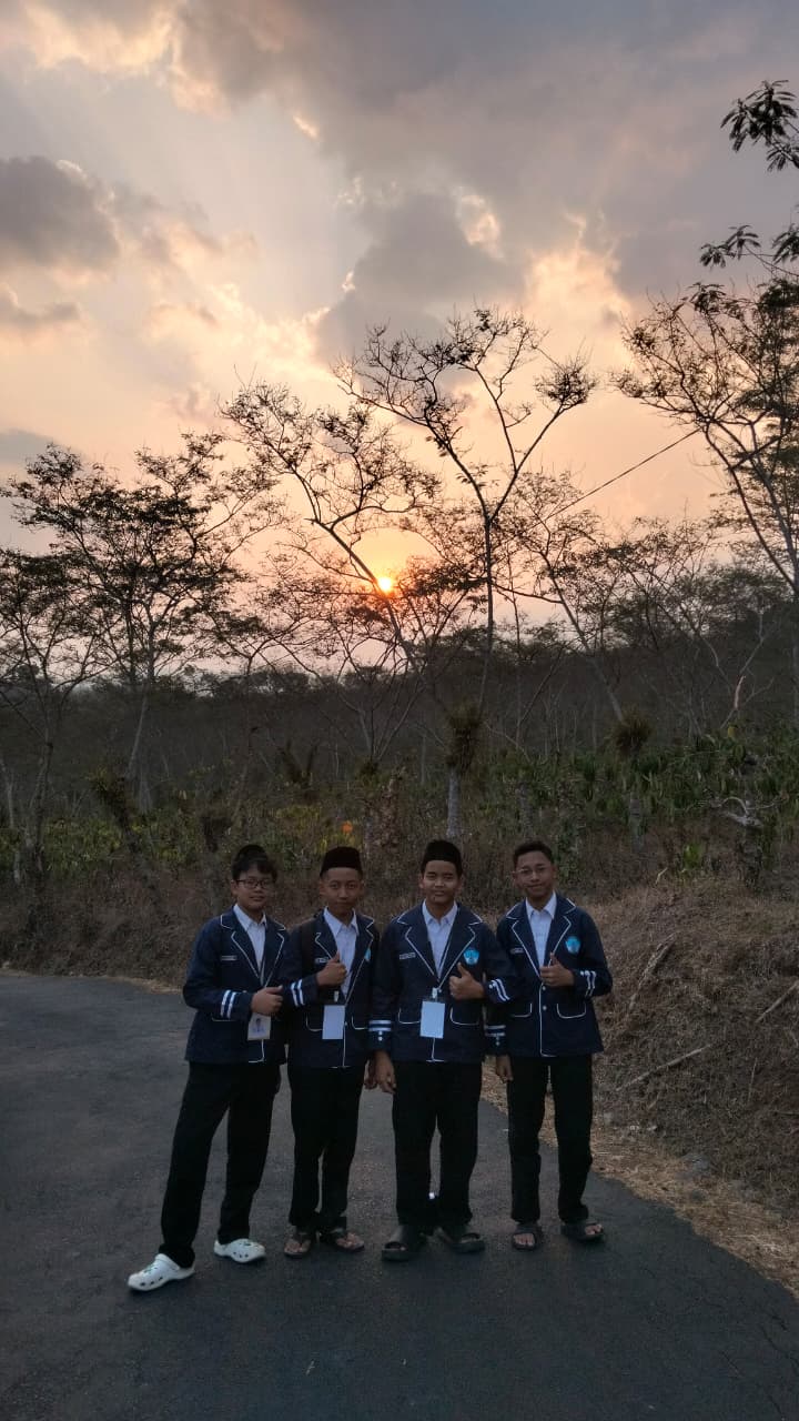 Siswa SMP IT Darul Fikri Bawen Belajar Berdakwah Melalui Program Praktik Mengajar Siswa SMP IT Darul Fikri Bawen Belajar Berdakwah Melalui Program Praktik Mengajar